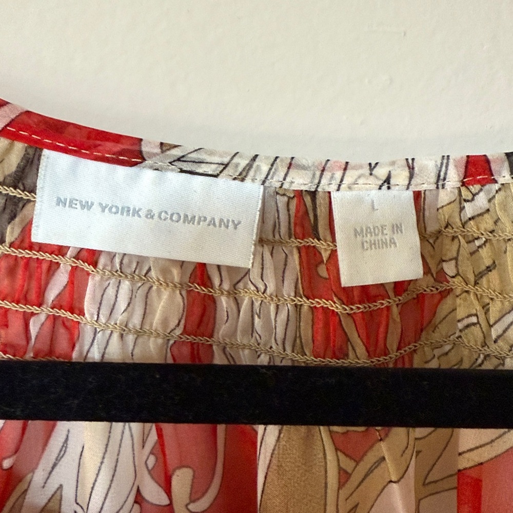 EUC - New York & Company Sheer Red and Tan Patterned Sheer Blouse - Picture 2 of 3